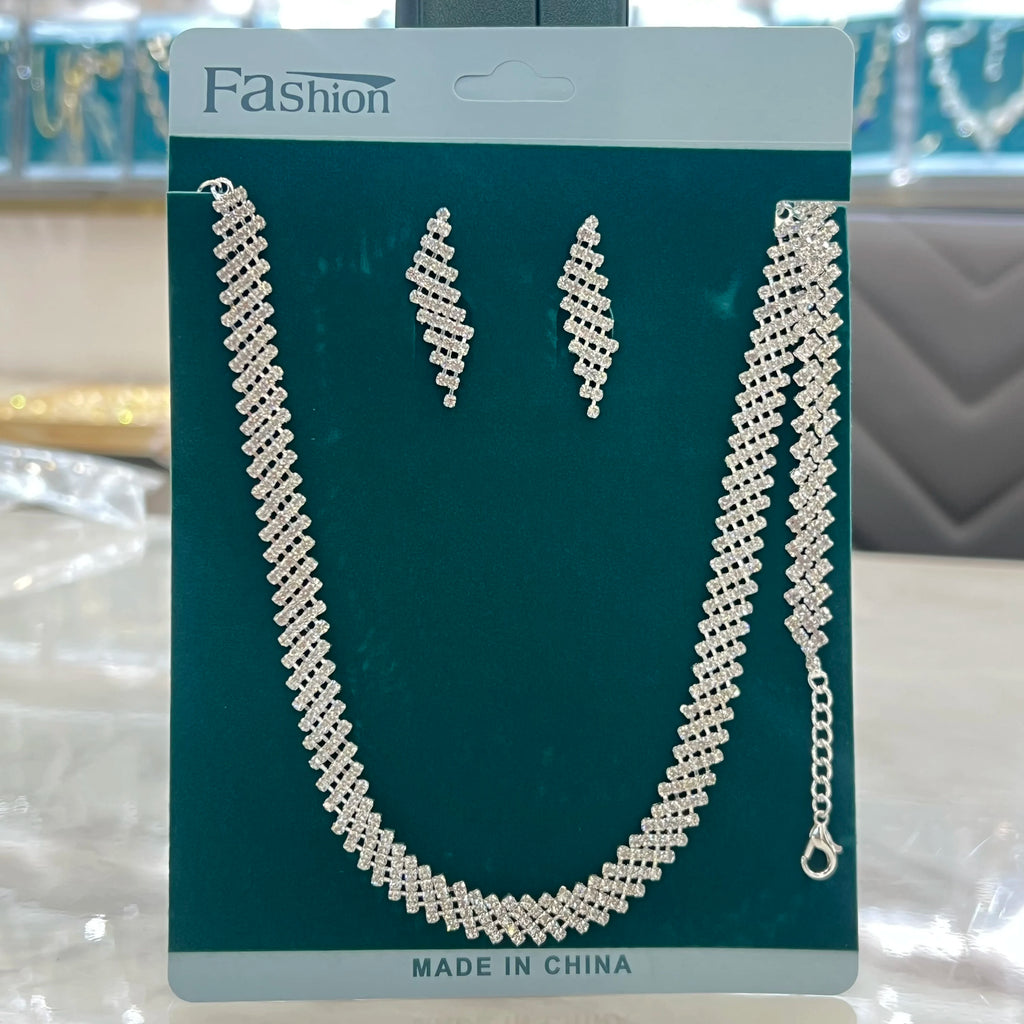 necklaces with earrings, bracelets, jewelry sets, banquet and party accessories