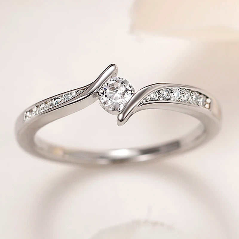Women Minimalist Ring Inlaid Shiny Round Elegant Wedding Engagement Accessories Jewelry for Lady