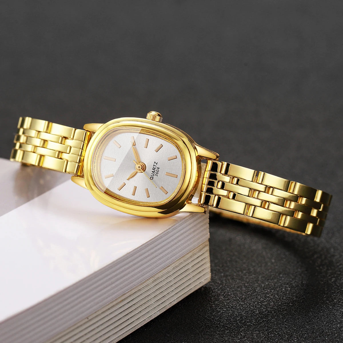 Women Wristwatch Fashion Ladies Quartz Watch